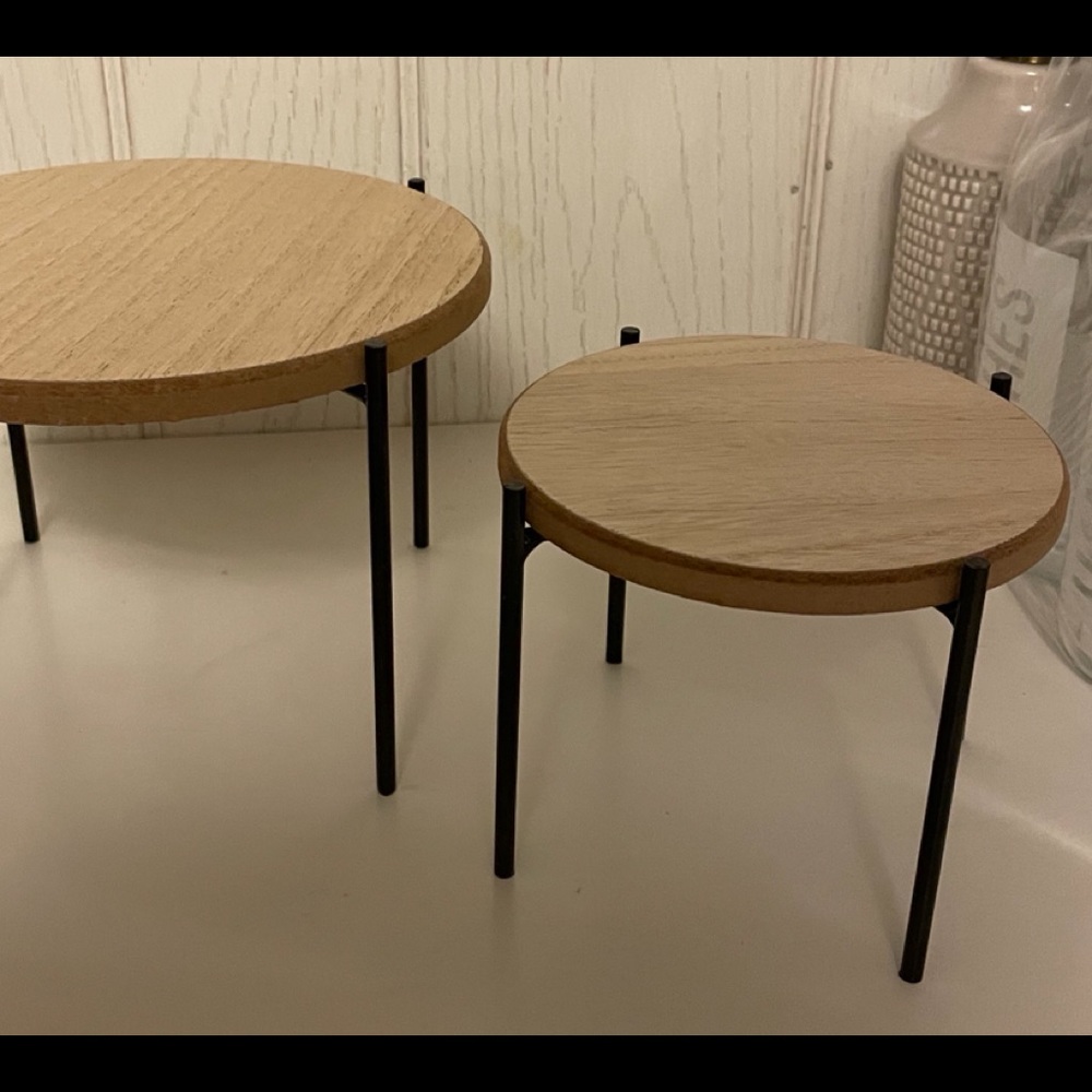 DECOR STAND